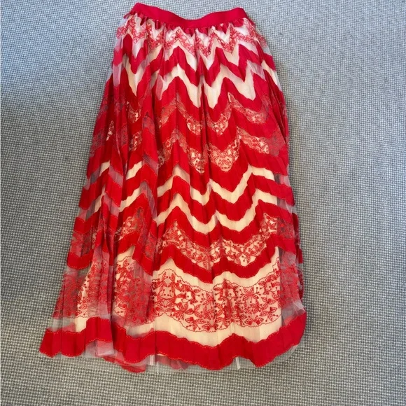 Anthropologie Red and White Pleated Midi Skirt - Picture 2 of 6